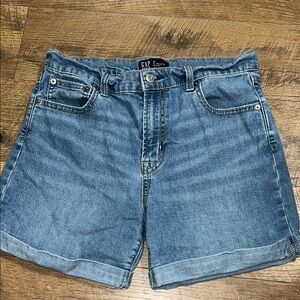 GAP Classic Blue Jean Shorts Size 28